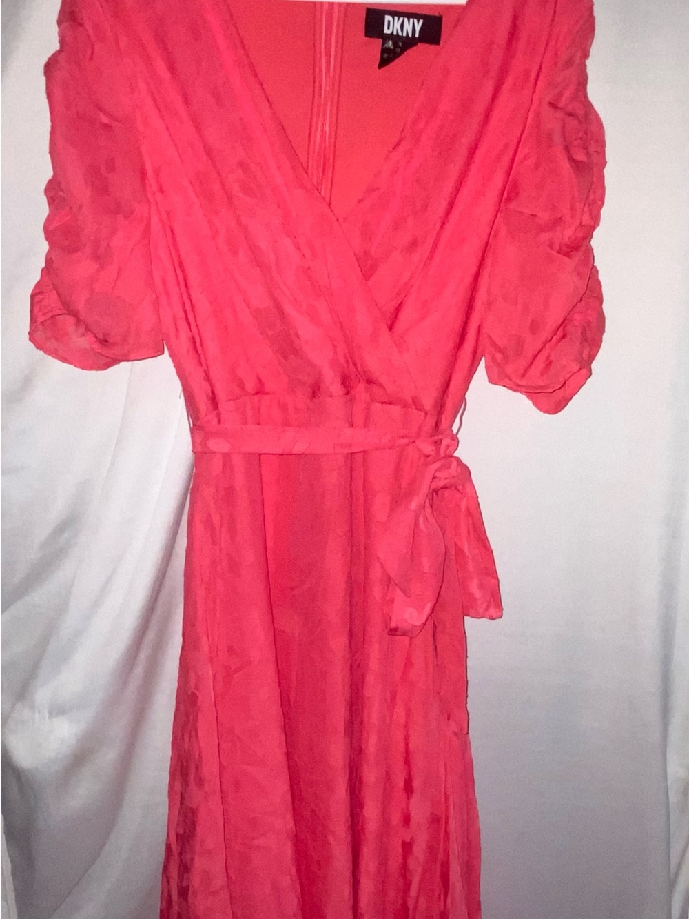 DKNY Coral Textured Short Sleeve Midi Dress Size 12 Clip Dot Jacquard